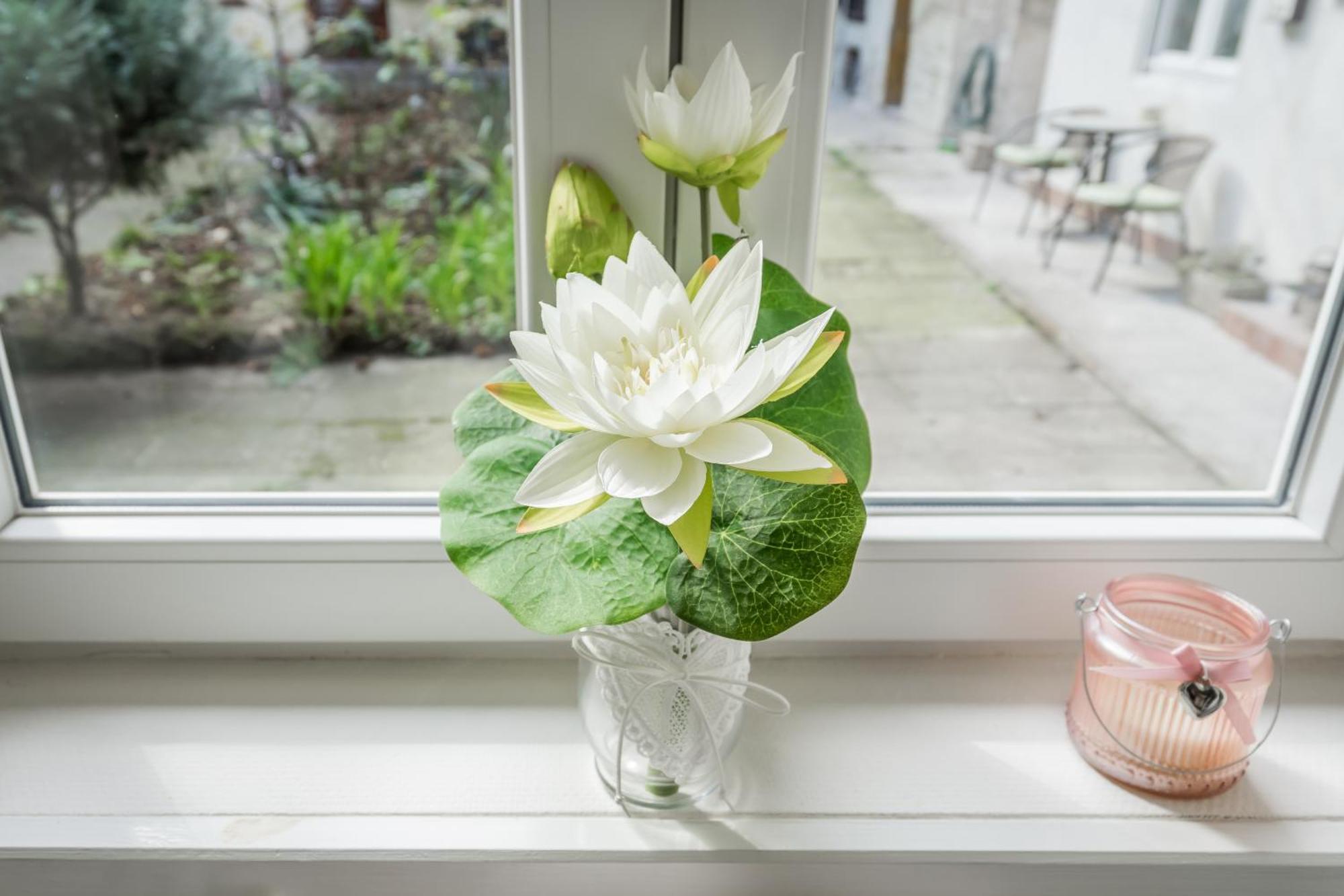 Bpr Stylish Mosaic Home With Terrace Budapest Bagian luar foto