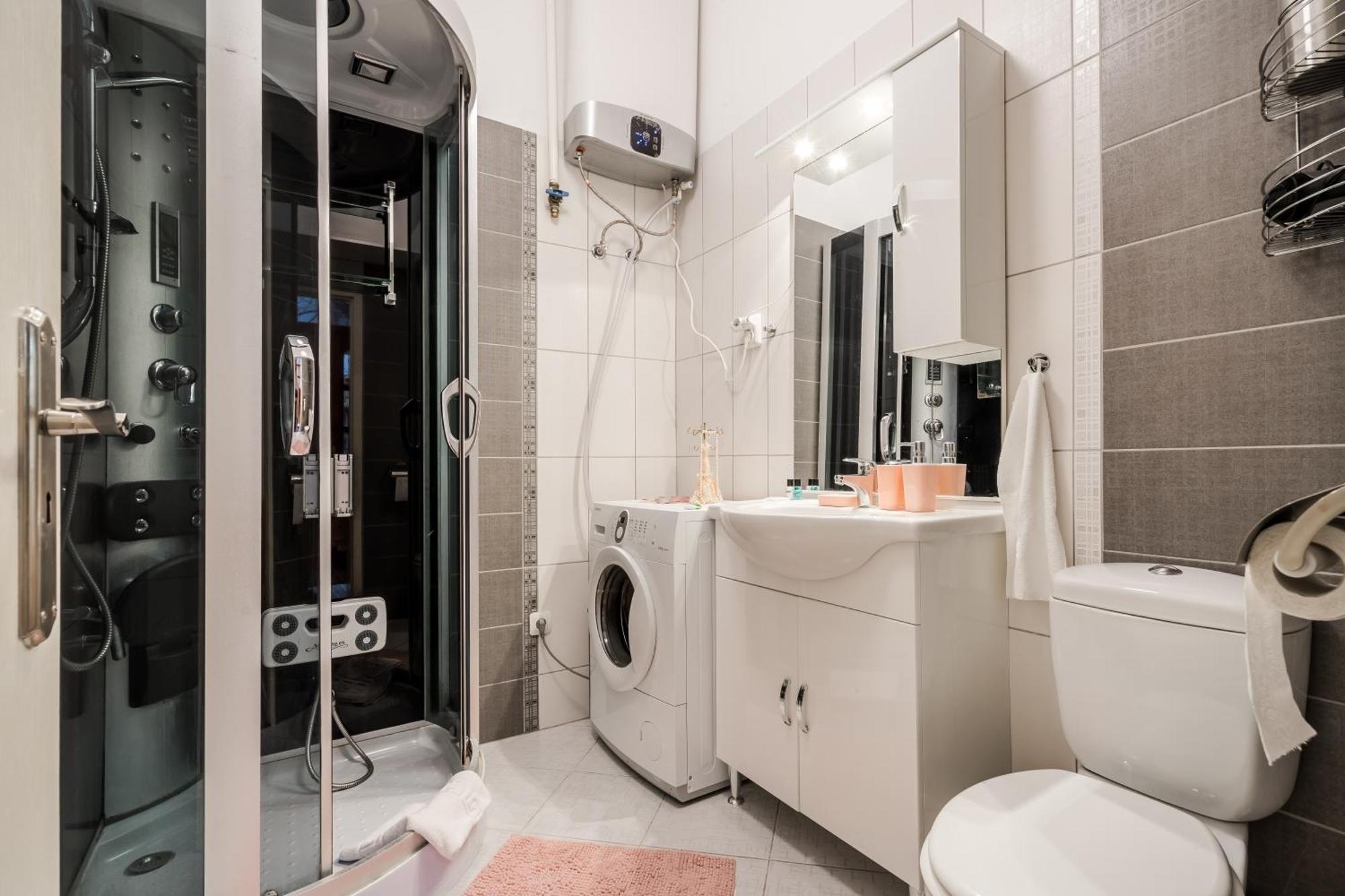 Bpr Stylish Mosaic Home With Terrace Budapest Bagian luar foto